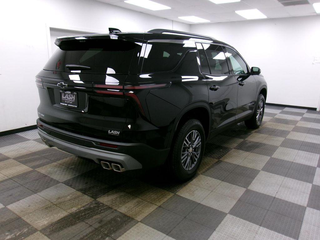 new 2026 Chevrolet Traverse car, priced at $42,490