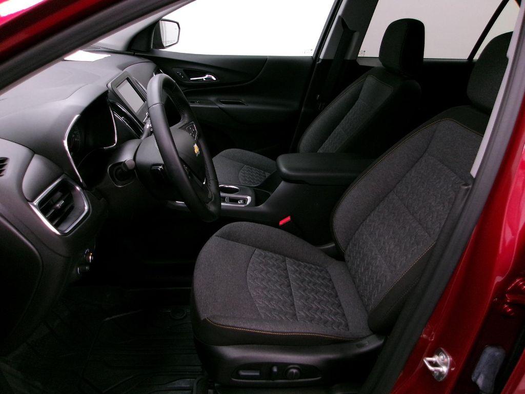 used 2024 Chevrolet Equinox car, priced at $22,988
