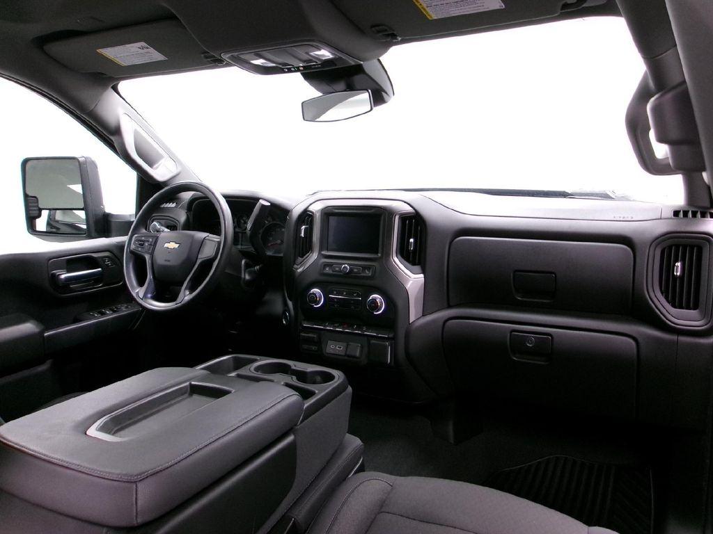 used 2025 Chevrolet Silverado 2500 car, priced at $50,913