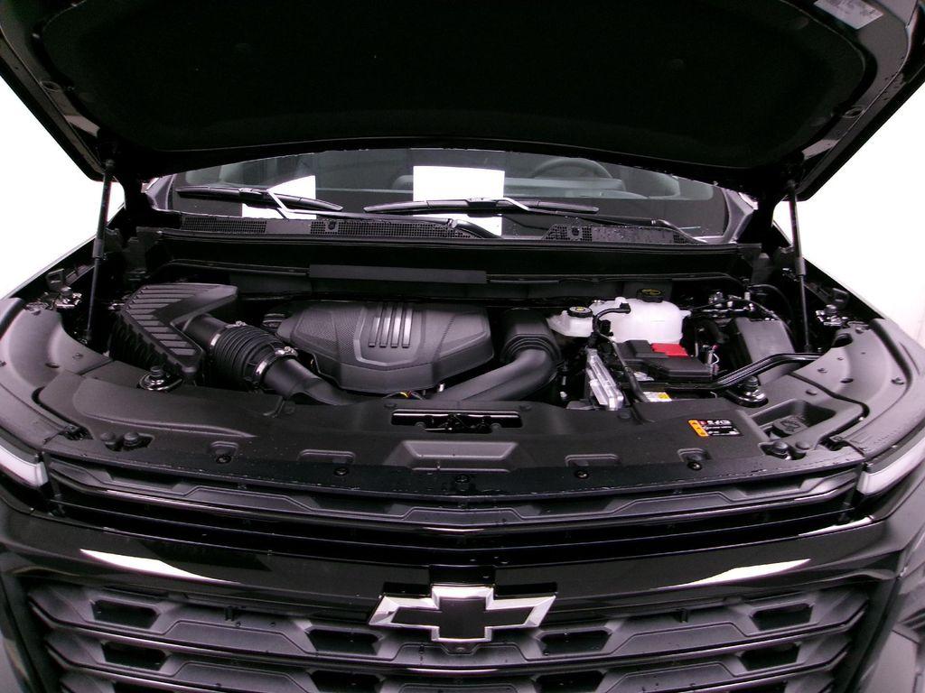 new 2026 Chevrolet Traverse car, priced at $47,730