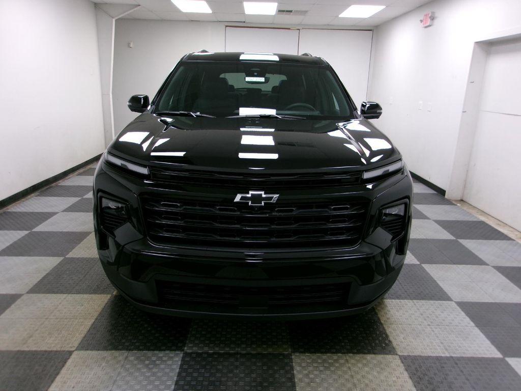 new 2026 Chevrolet Traverse car, priced at $47,730