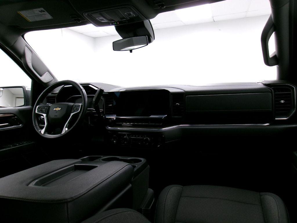 used 2024 Chevrolet Silverado 1500 car, priced at $38,913