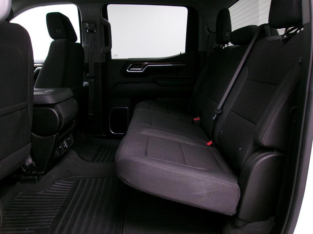 used 2024 Chevrolet Silverado 1500 car, priced at $38,913