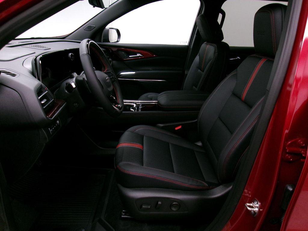 new 2026 Chevrolet Traverse car, priced at $58,915