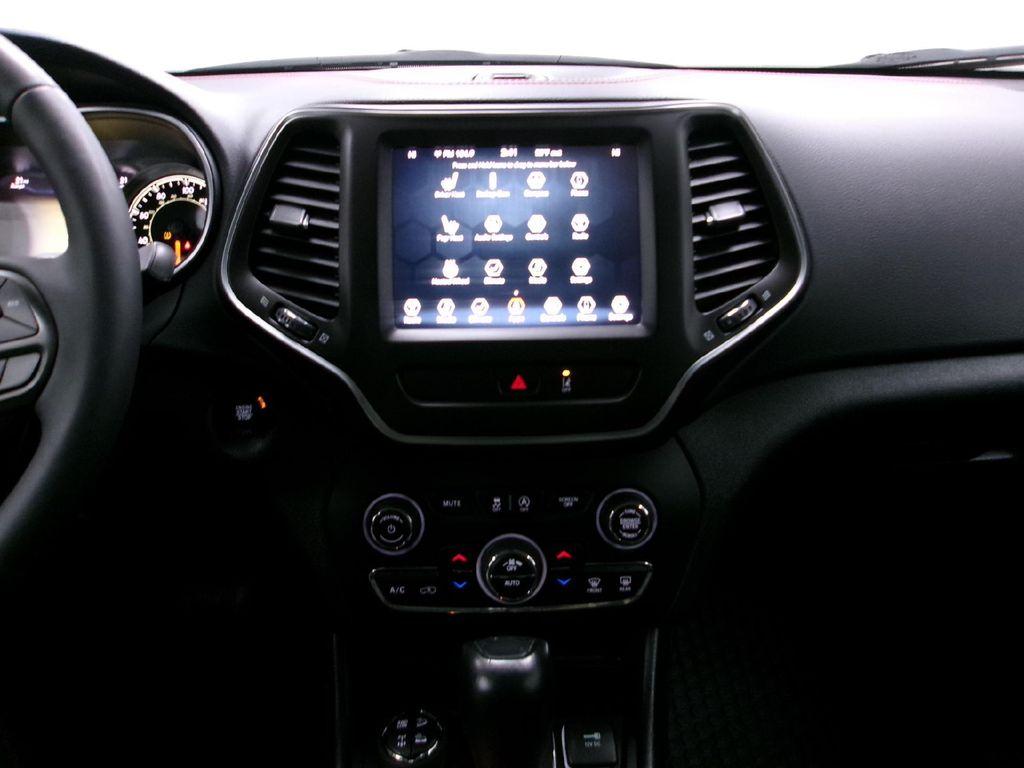 used 2022 Jeep Cherokee car, priced at $22,913