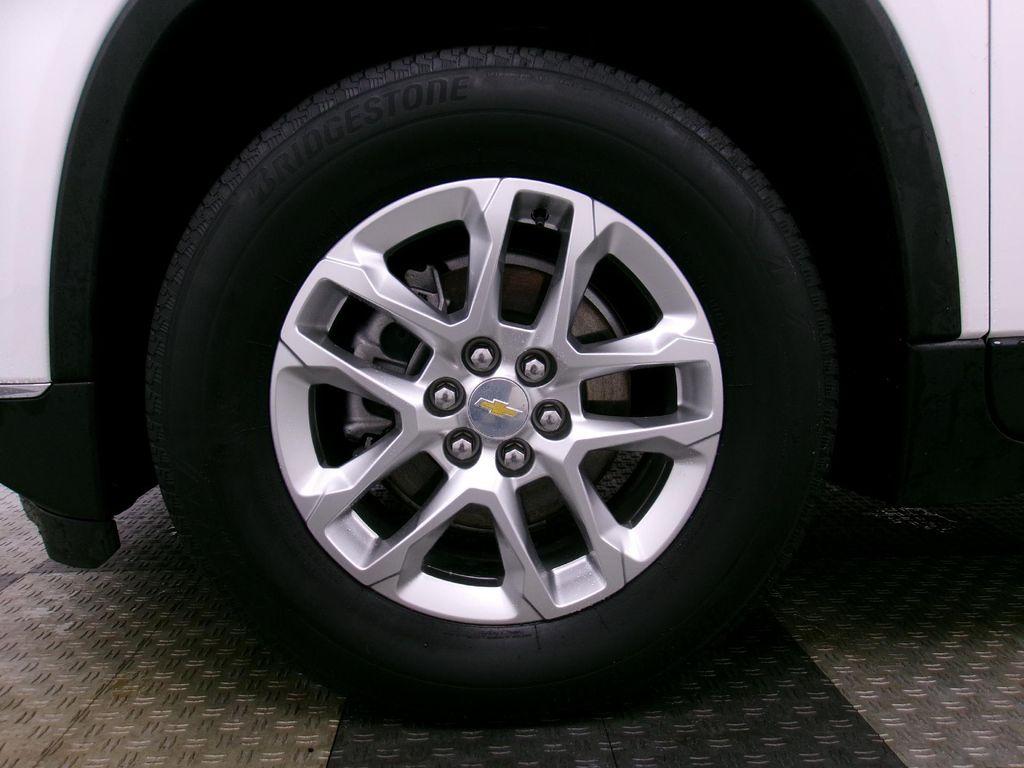 used 2020 Chevrolet Traverse car, priced at $24,988