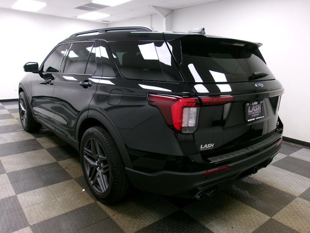 used 2025 Ford Explorer car, priced at $47,988