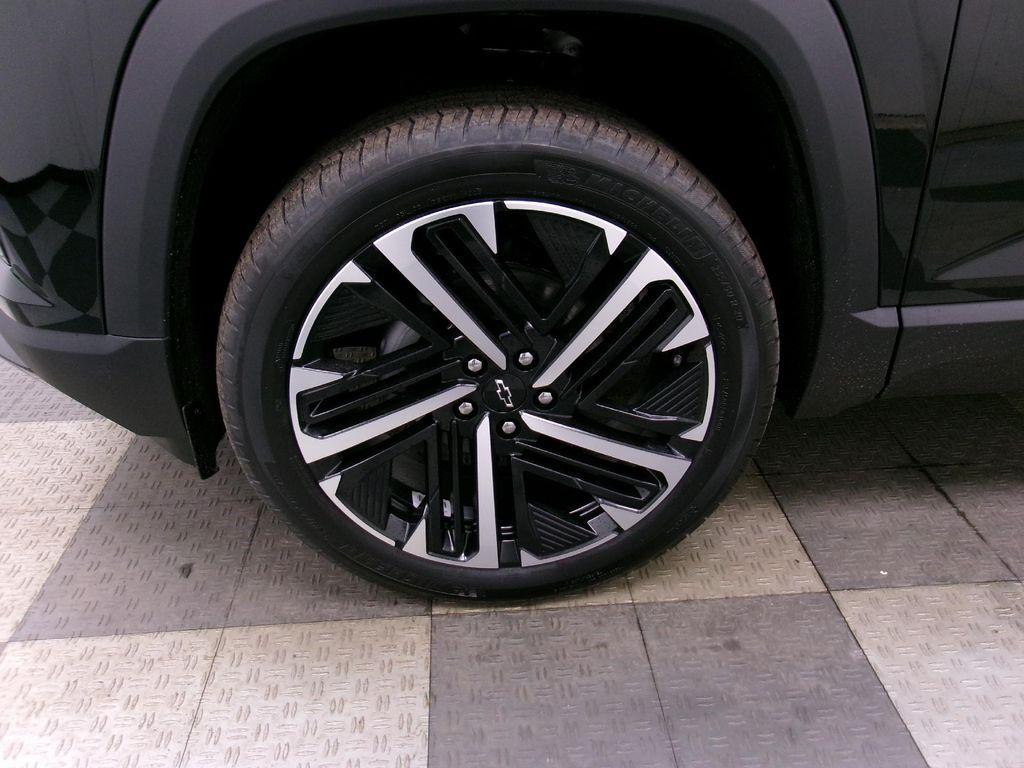 new 2026 Chevrolet Equinox car, priced at $37,970