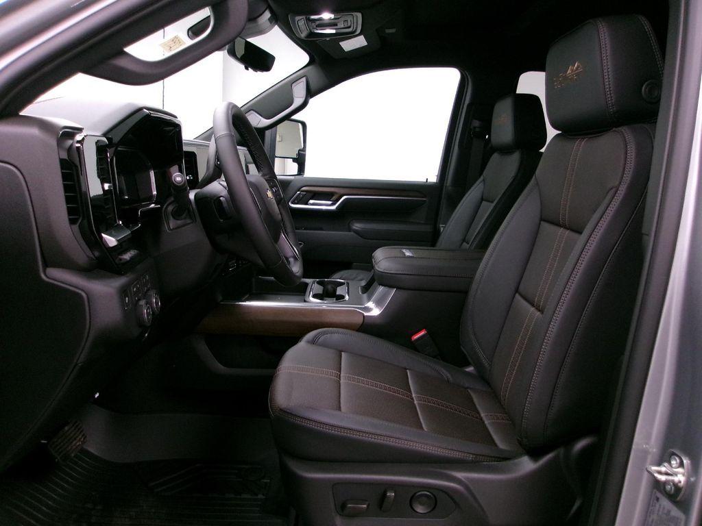 new 2026 Chevrolet Silverado 2500 car, priced at $88,420