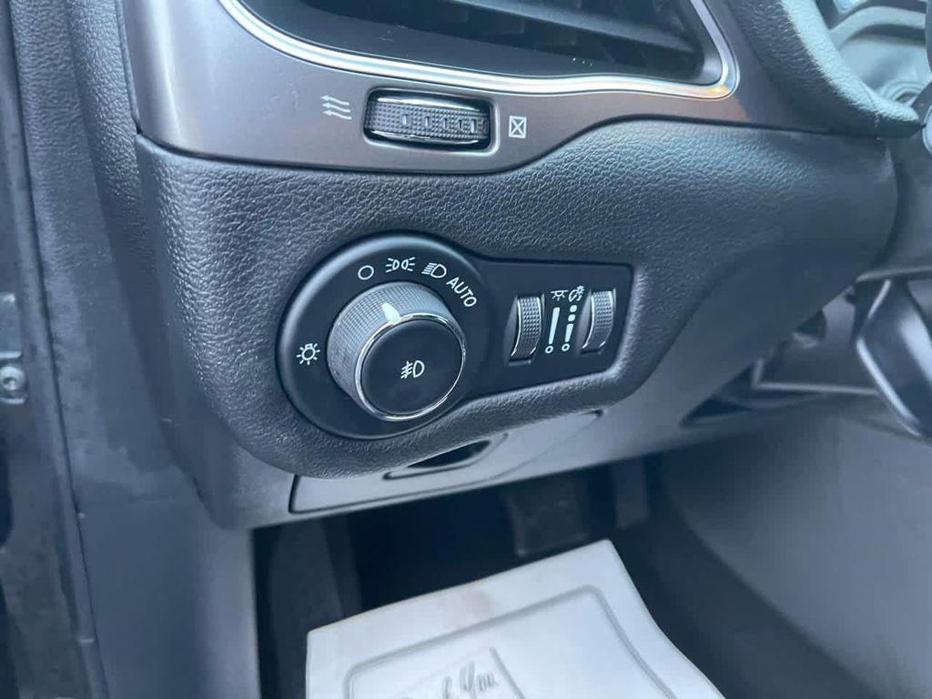 used 2021 Jeep Cherokee car, priced at $16,700