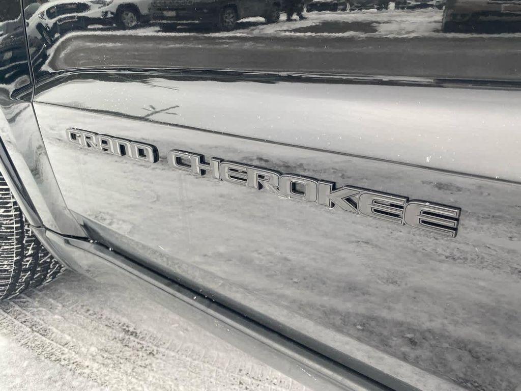 used 2019 Jeep Grand Cherokee car, priced at $17,800