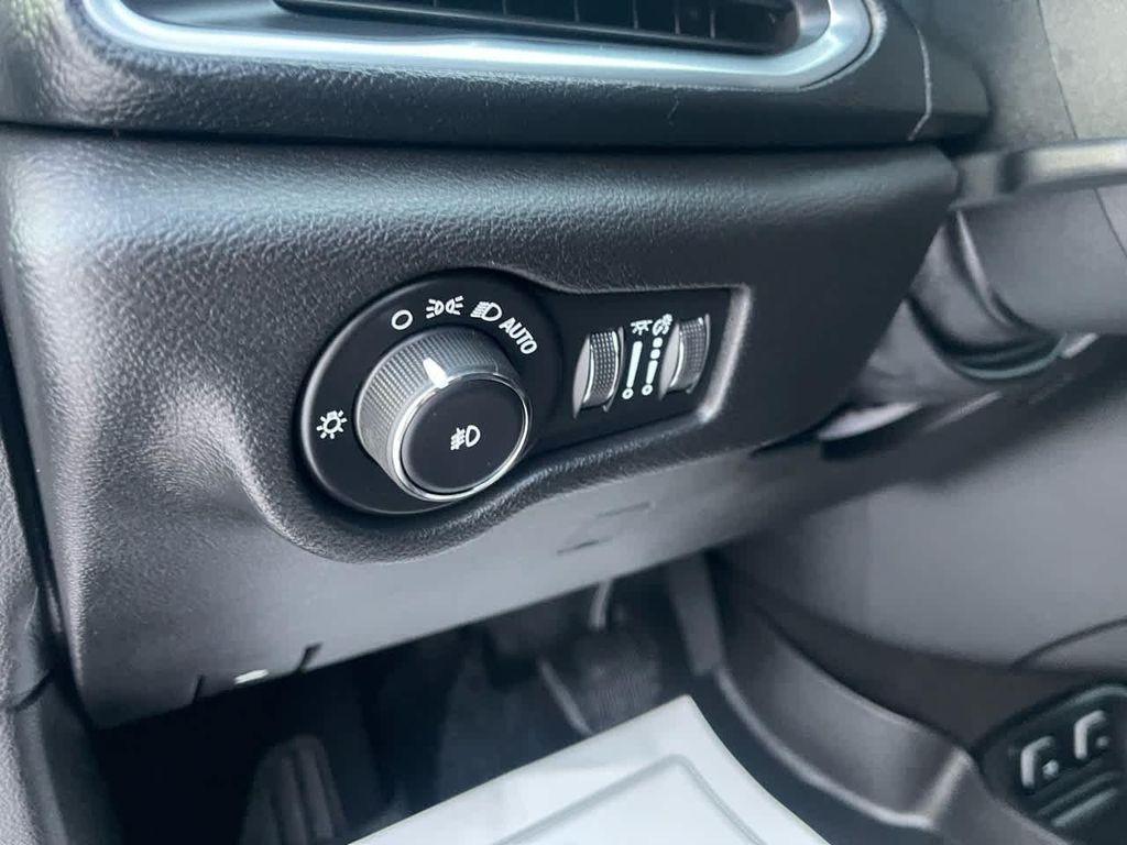 used 2019 Chrysler Pacifica car, priced at $16,000