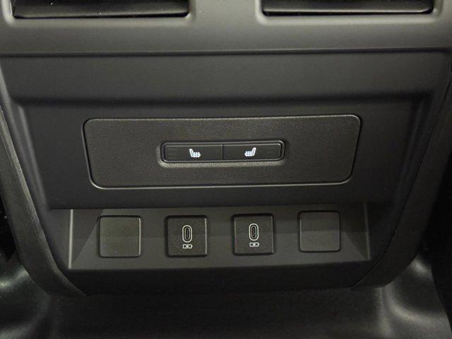 new 2026 Land Rover Defender car