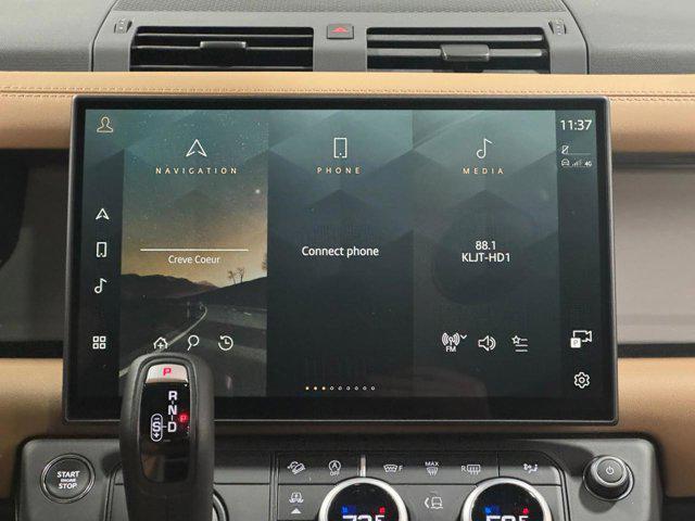 new 2026 Land Rover Defender car