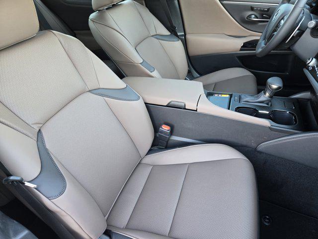 new 2025 Lexus ES 350 car, priced at $49,354