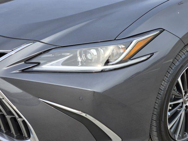 new 2025 Lexus ES 350 car, priced at $48,684