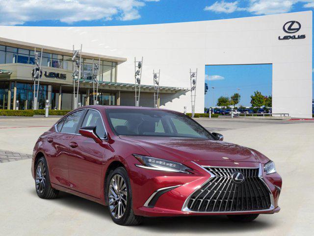 used 2025 Lexus ES 300h car, priced at $45,900