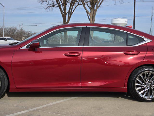 used 2025 Lexus ES 300h car, priced at $45,900