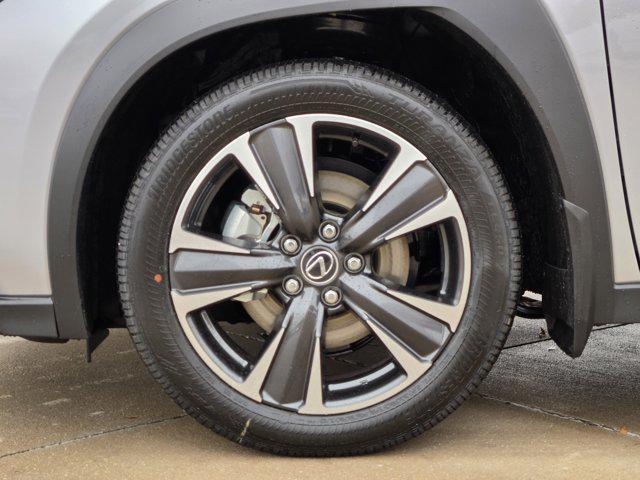 new 2025 Lexus UX 300h car, priced at $40,885