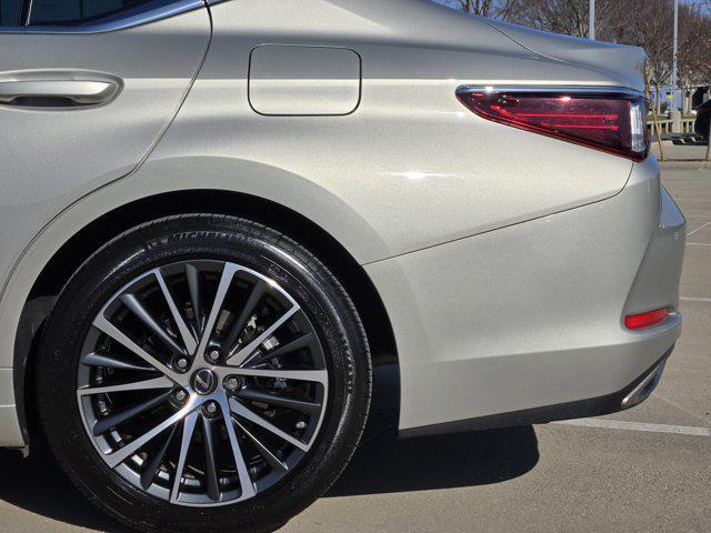 used 2025 Lexus ES 350 car, priced at $43,400