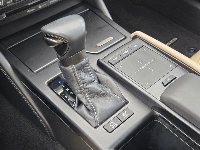 used 2019 Lexus ES 300h car, priced at $27,900