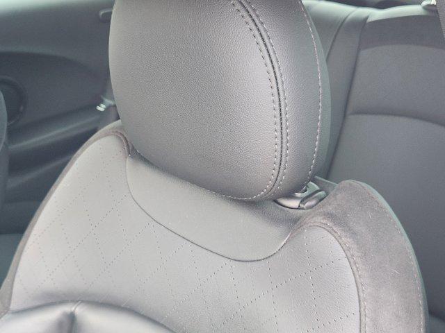 used 2021 MINI Hardtop car, priced at $18,900