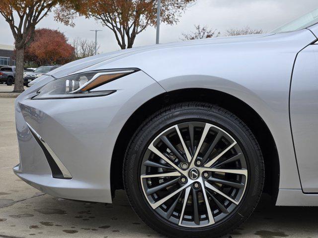 new 2025 Lexus ES 350 car, priced at $48,769