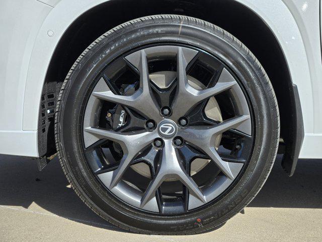 new 2026 Lexus TX 500h car, priced at $82,333