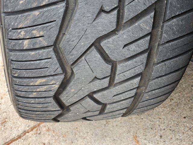 used 2022 Land Rover Discovery car, priced at $27,900