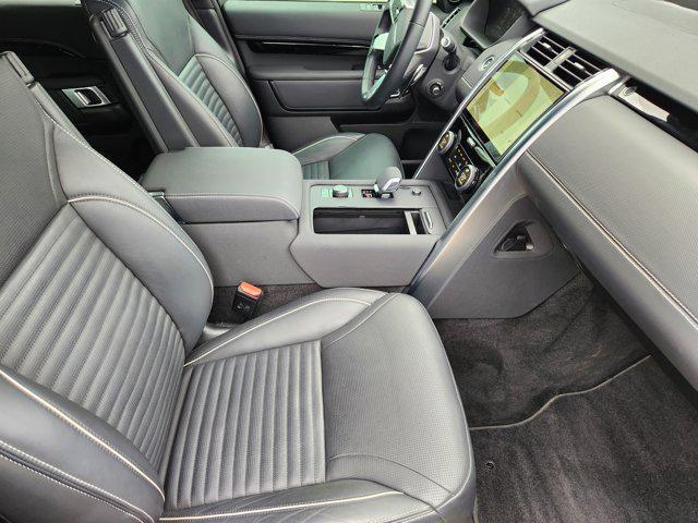 used 2022 Land Rover Discovery car, priced at $27,900