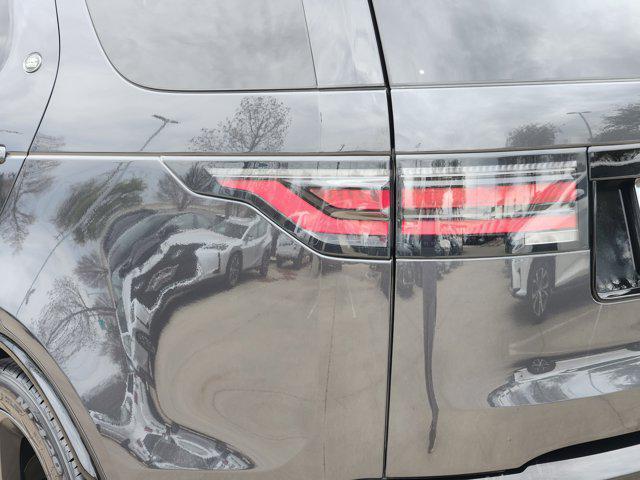 used 2022 Land Rover Discovery car, priced at $27,900
