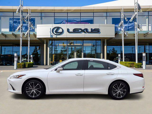 new 2025 Lexus ES 350 car, priced at $50,115