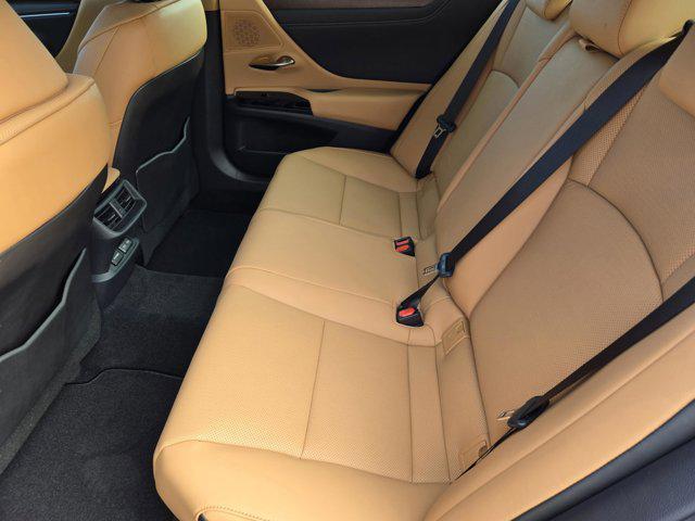 new 2025 Lexus ES 350 car, priced at $49,340