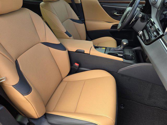 new 2025 Lexus ES 350 car, priced at $49,340
