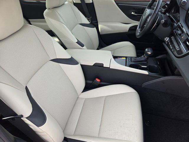 used 2025 Lexus ES 300h car, priced at $46,900