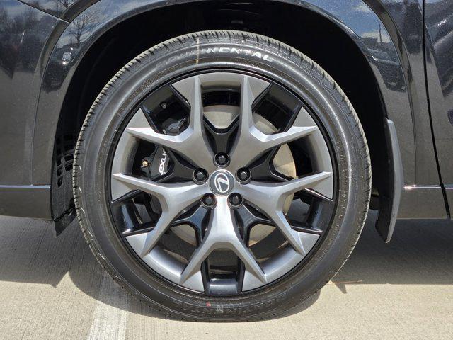 new 2026 Lexus TX 500h car, priced at $76,289