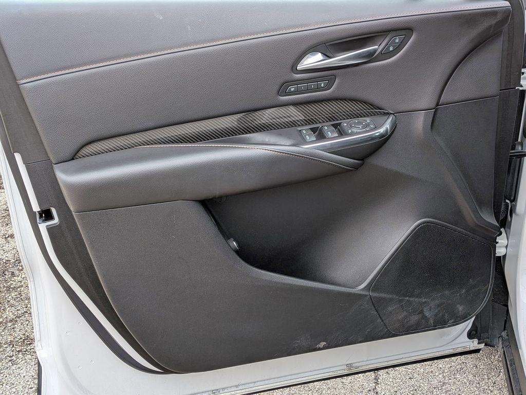 used 2023 Cadillac XT4 car, priced at $30,172