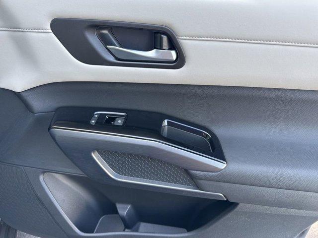 new 2026 Nissan Pathfinder car, priced at $48,650