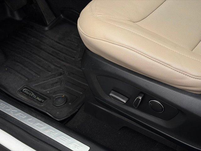 used 2020 Ford Explorer car