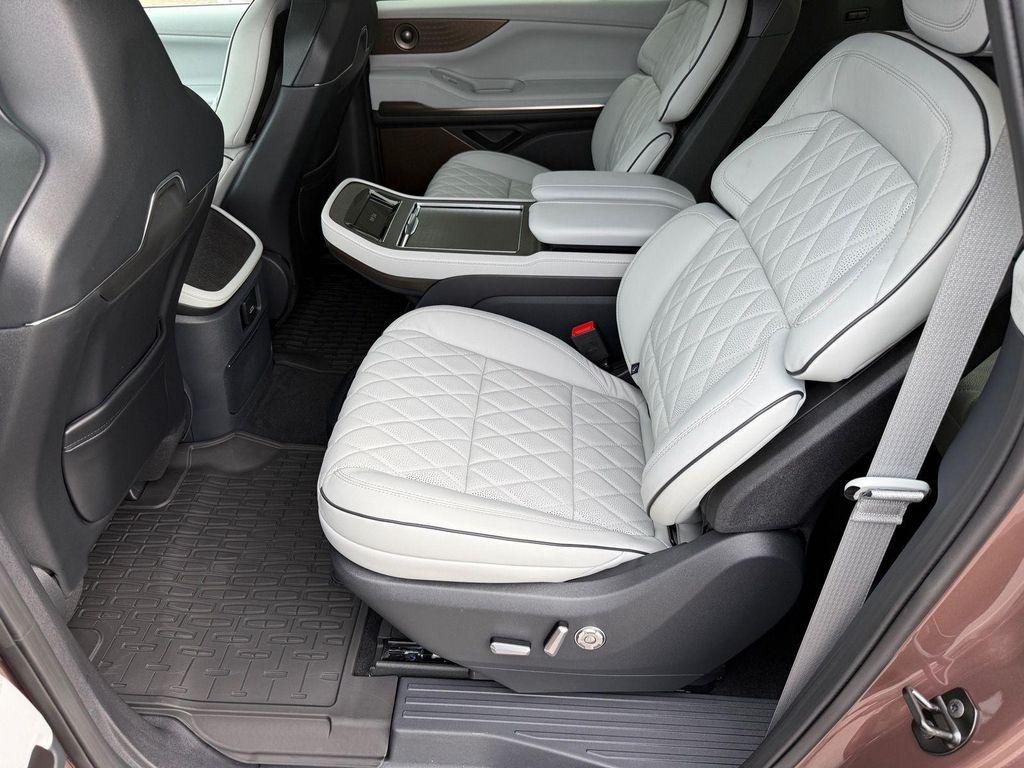 new 2027 Lincoln Navigator car, priced at $134,675