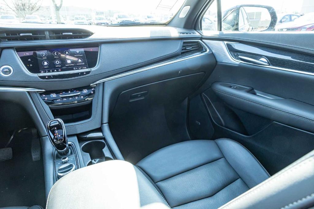 used 2023 Cadillac XT5 car, priced at $31,851