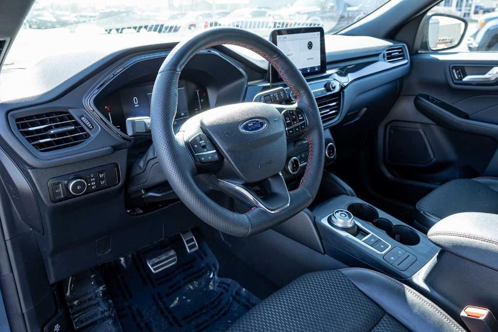 used 2023 Ford Escape car, priced at $25,992