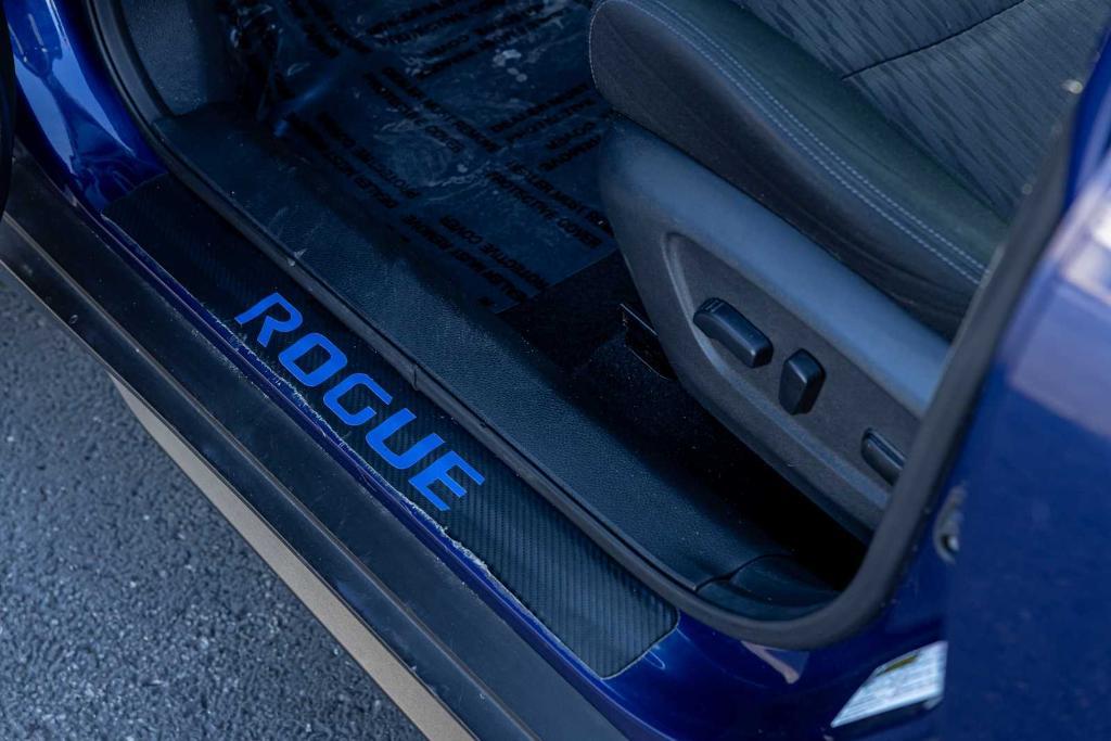 used 2018 Nissan Rogue car, priced at $13,992