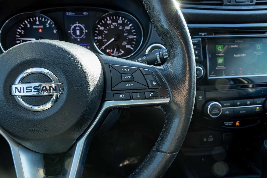 used 2018 Nissan Rogue car, priced at $13,992
