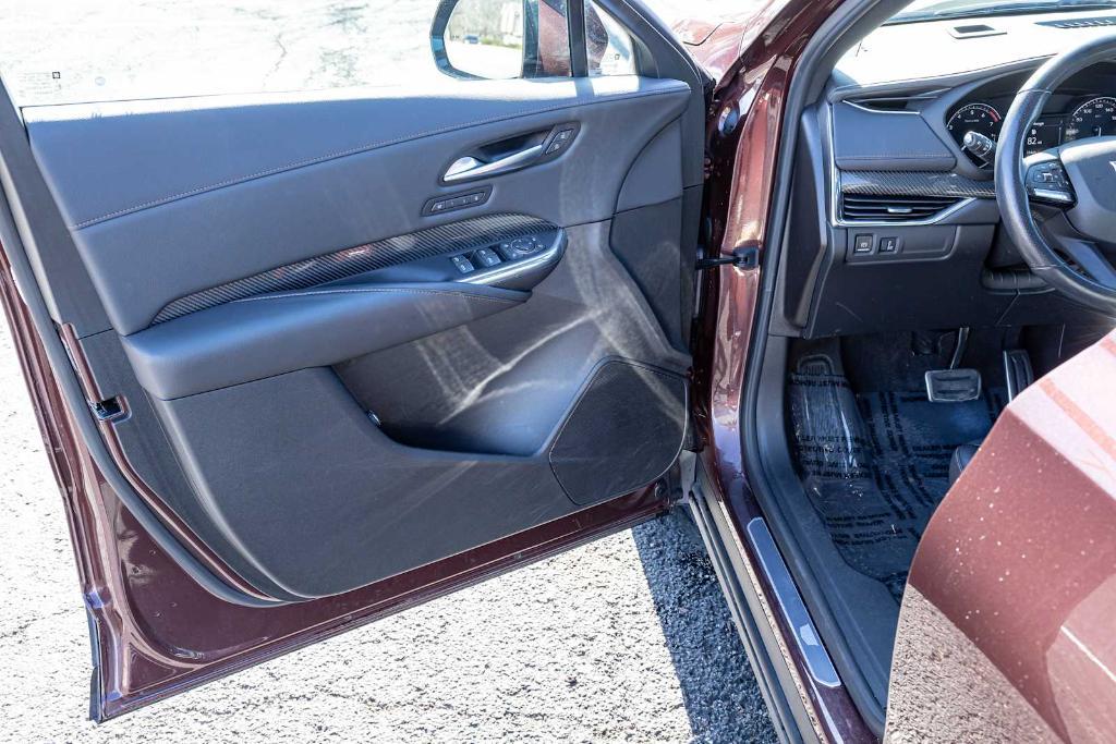 used 2023 Cadillac XT4 car, priced at $28,940