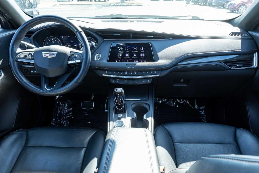 used 2022 Cadillac XT4 car, priced at $26,495
