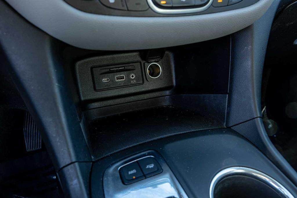 used 2019 Chevrolet Equinox car, priced at $15,990