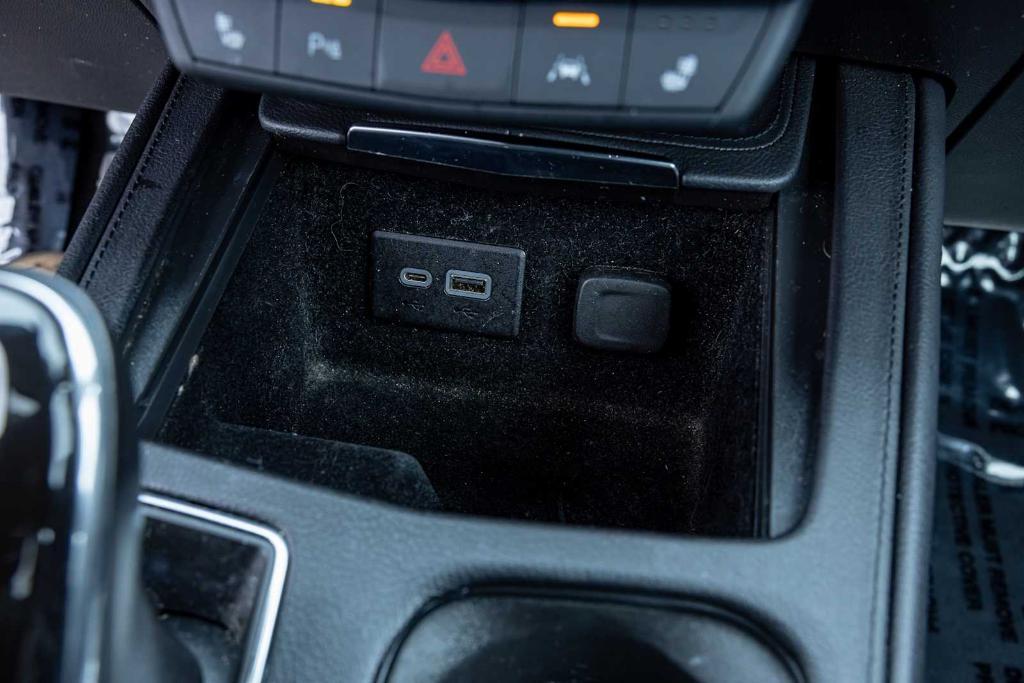 used 2020 Cadillac XT4 car, priced at $21,992