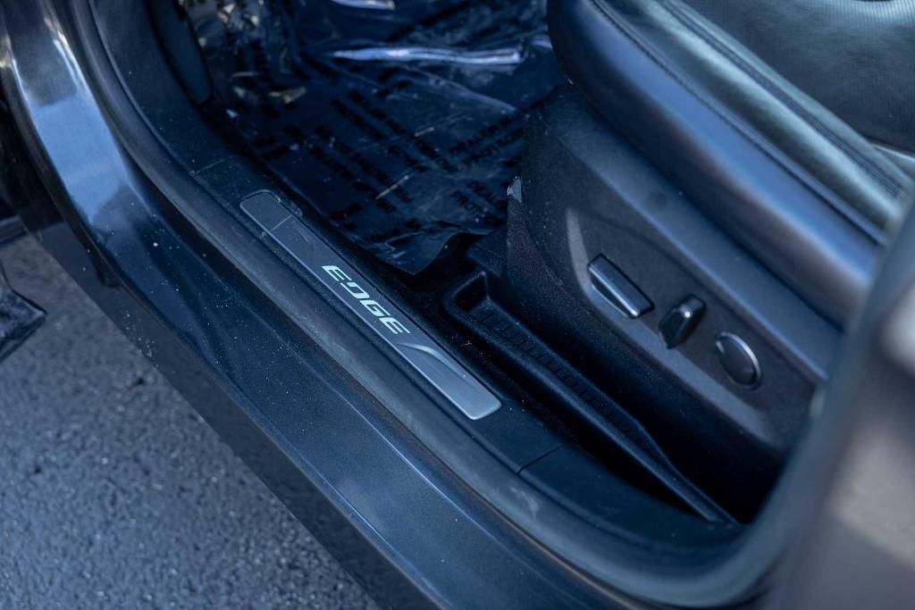 used 2019 Ford Edge car, priced at $17,892