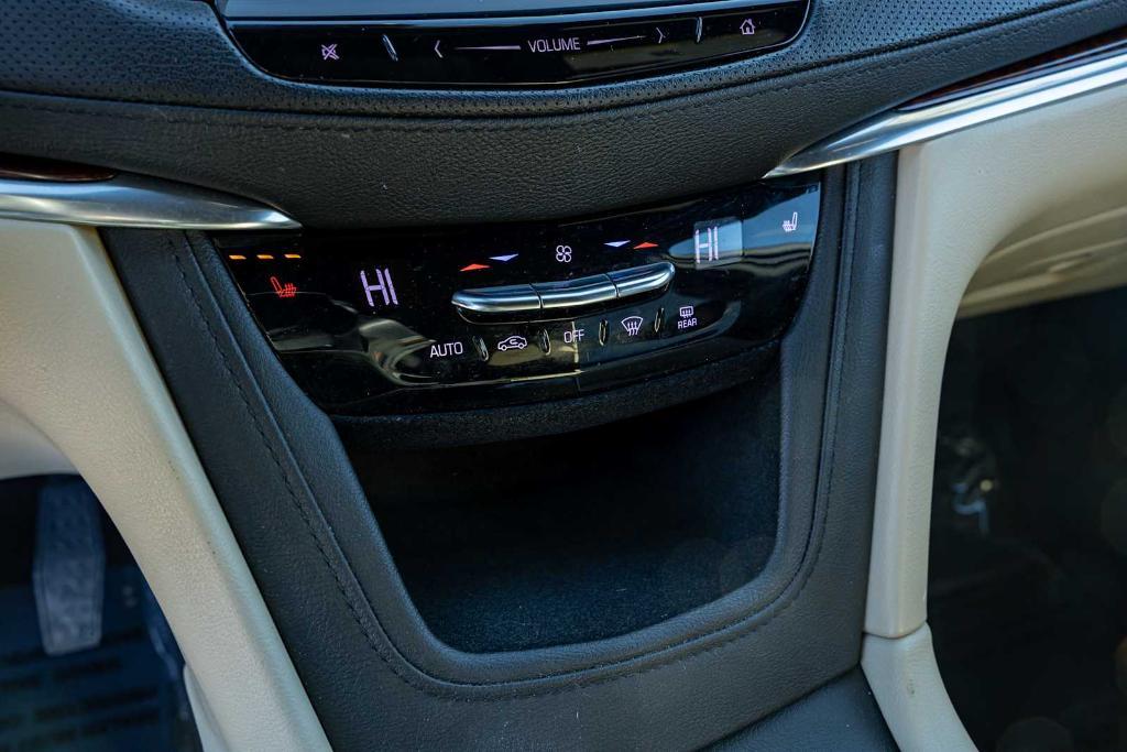 used 2018 Cadillac XT5 car, priced at $16,992